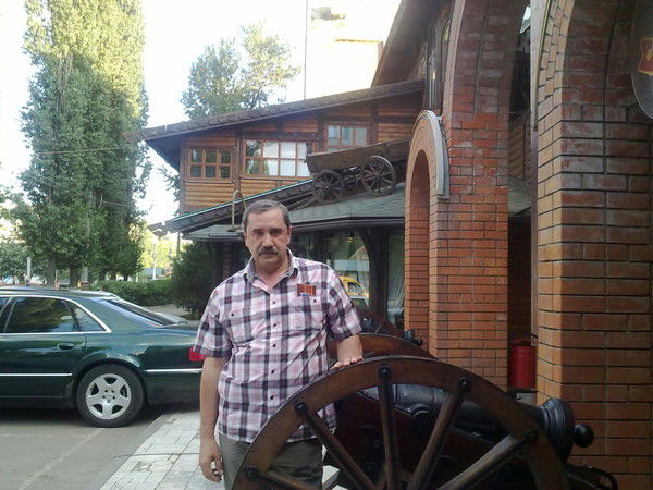 Николай Бесчвертный