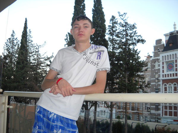 Влад Черноскутов