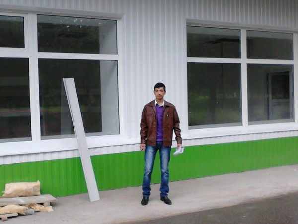 Сарвар Хажиев