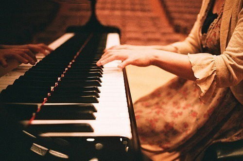 Индира Серикпаева