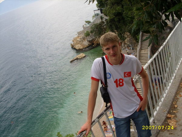 Алексей Люстровой