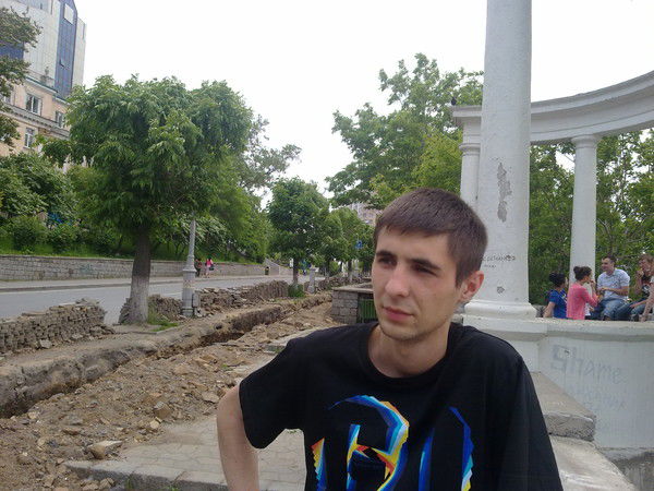 Артур Горячих