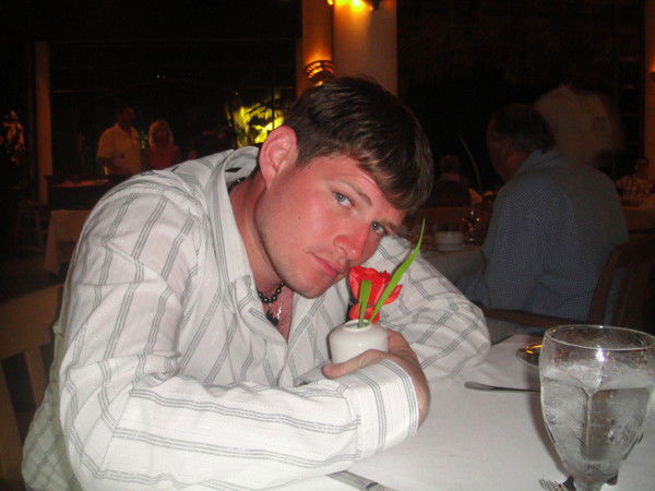 Александр Белов