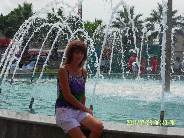 Елена Попова