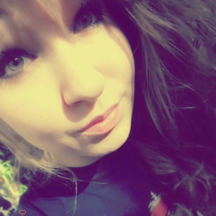 Юська Самохвалова