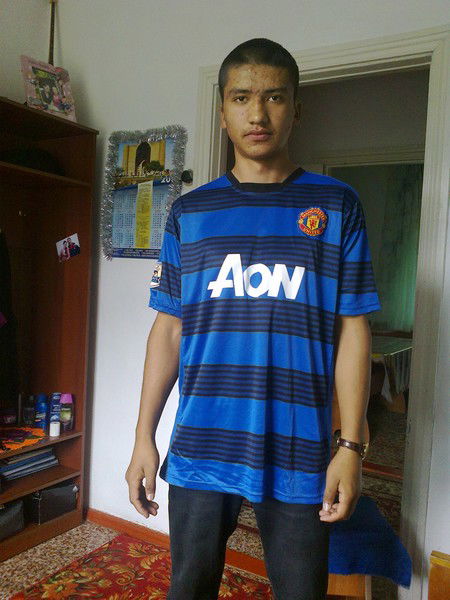 Алымжан Азизов