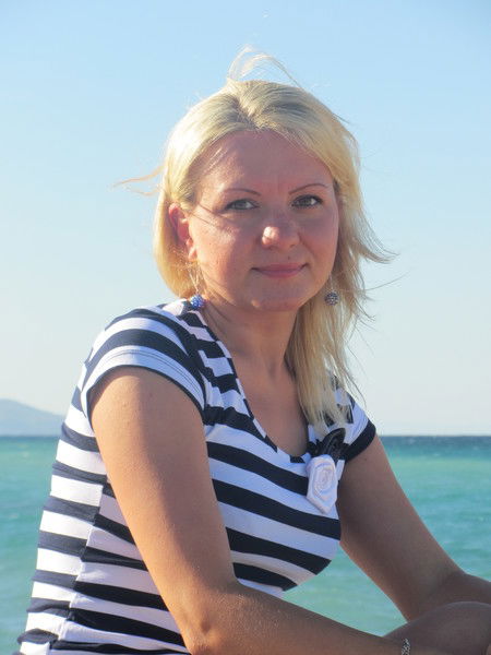 Елена Снежкова