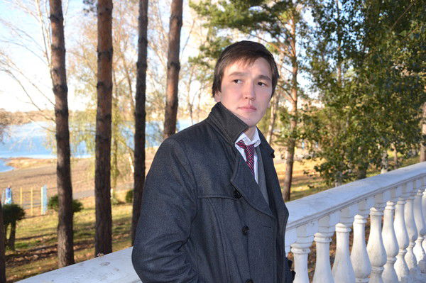 Акбар Таниев