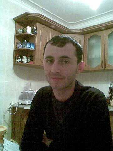 Владимир Дзугов