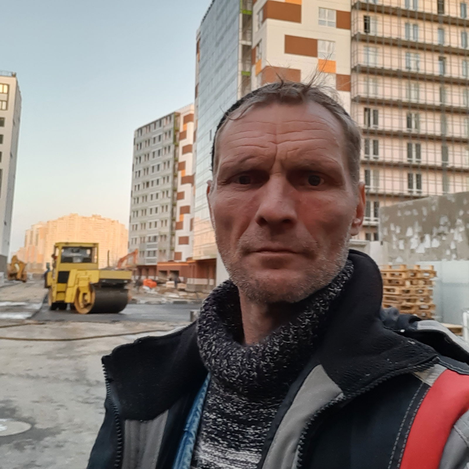 Роман Никититн