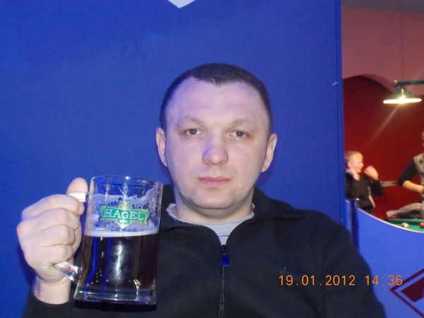 Олег Александров