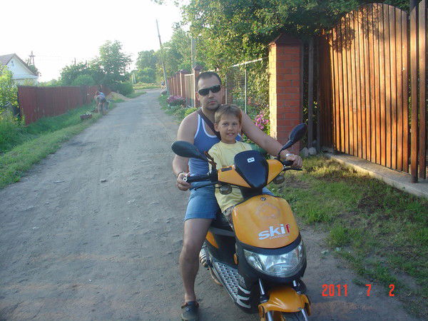 Василий Никонов