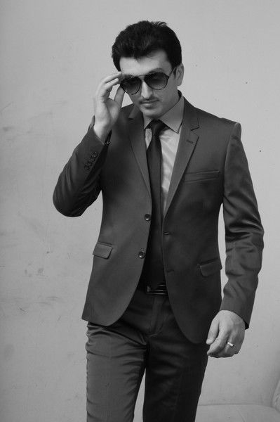 Дамирбек Олимов