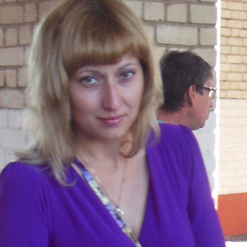 Анна Золотова