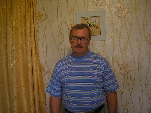 Николай Сухов