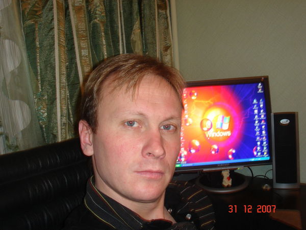 Евгений Ложников