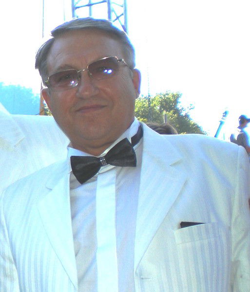 Неизвестно Неизвестно