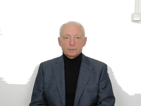 Владимир Дусь