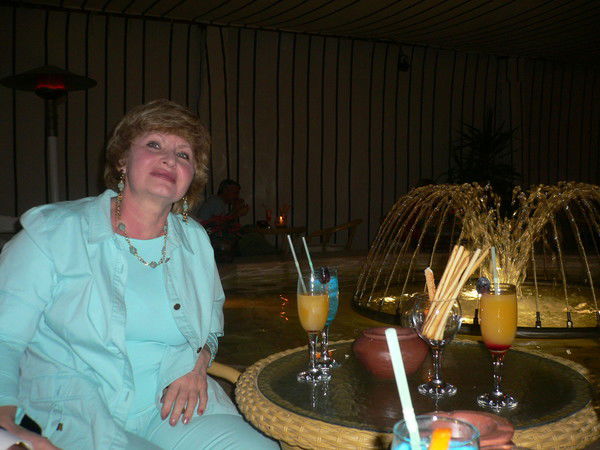 Лариса Быкова