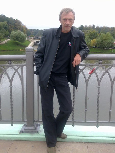 Александр Савельев