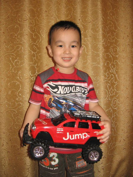 Айнур Изекен