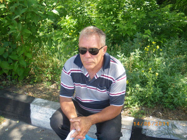 Александр Глухачев