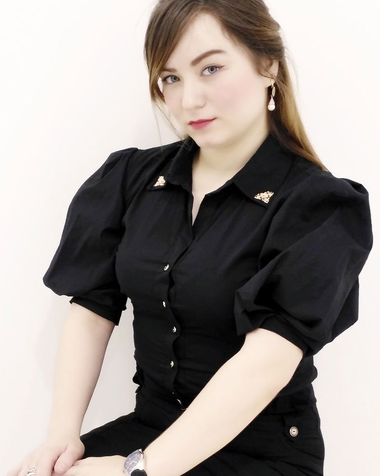 Эллен Белль*)