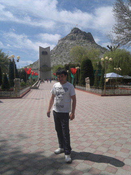 Улукбек Аманов