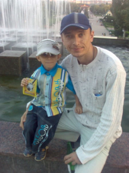 Александр Комаров