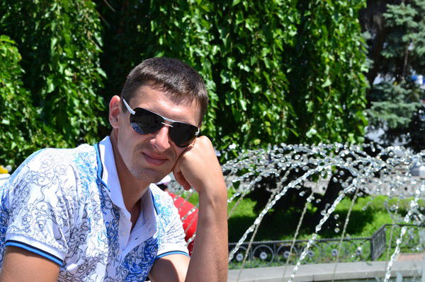 Андрей Леонов