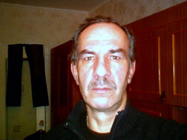 Павел Завезён