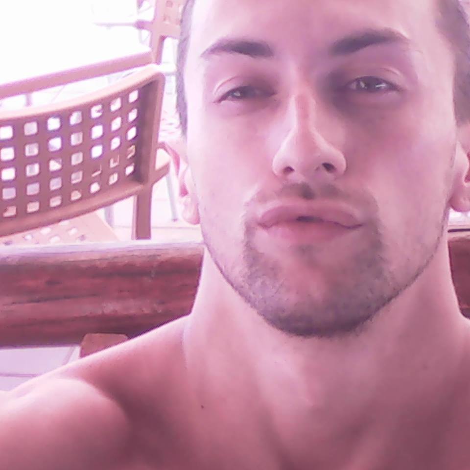 Неизвестно Неизвестно