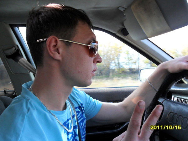 Евгений Ломаносов