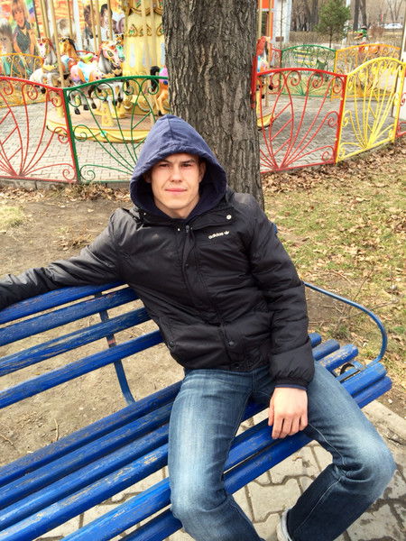 Александр Домбровский