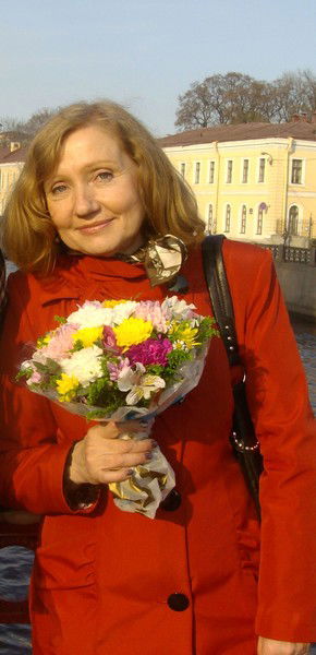 Елена Зырянова