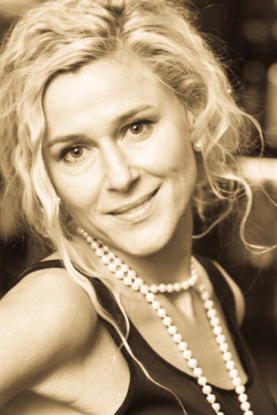 Елена Михайлова