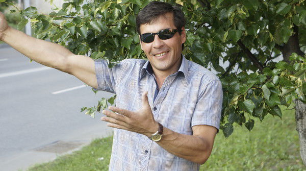 Анатолий Иванов