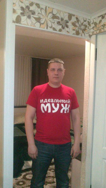 Юра Останин