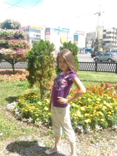 Наташа Попова