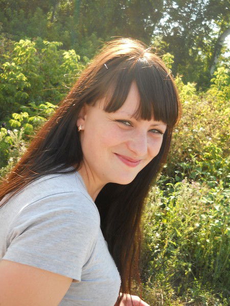 Яна Узюмская