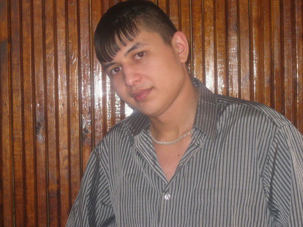 Амир Тойшибаев