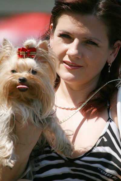 Лена Онищенко