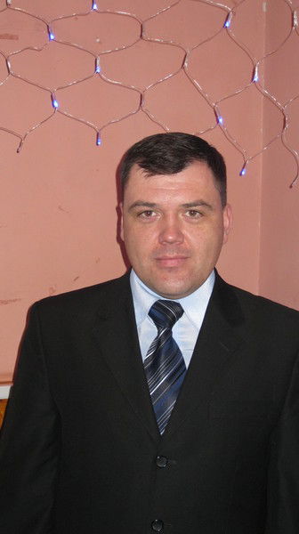 Игорь Непомнящих