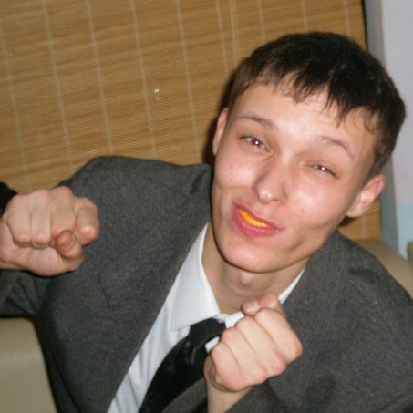 Женёк Коломиец