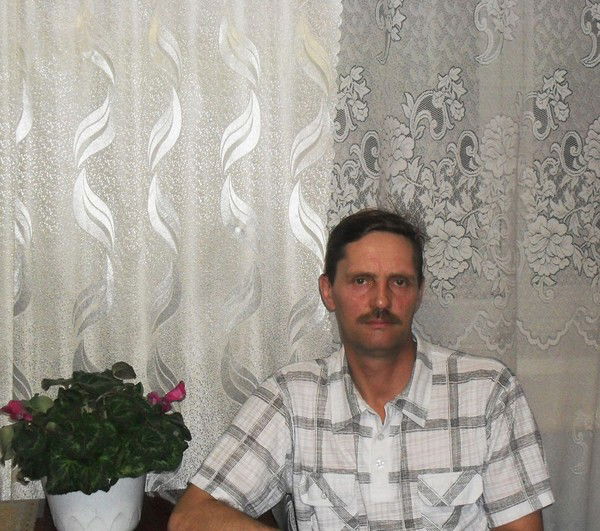 Андрей Макаренков