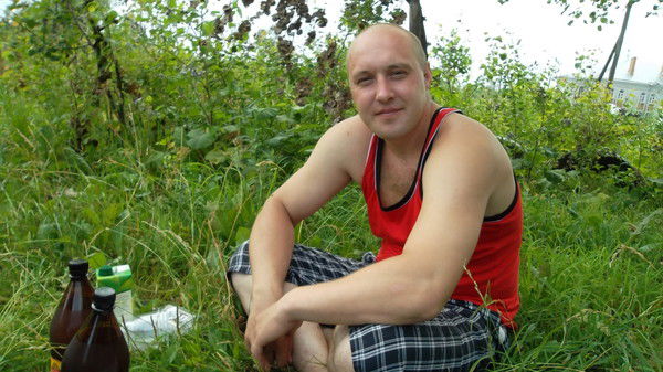 Павел Макаров