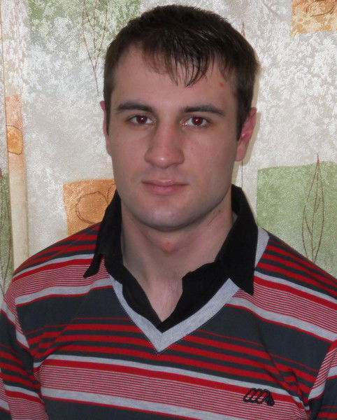 Артем Сухарников