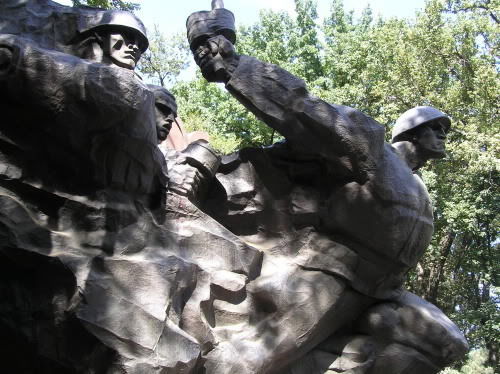 Амир Успанов