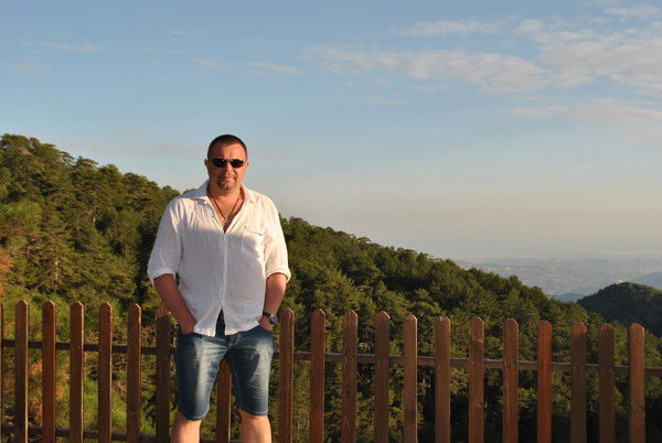 Иван Иванов