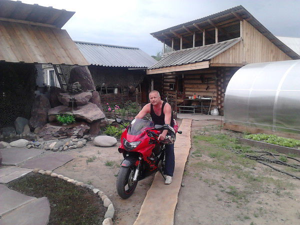 Борис Шаталов